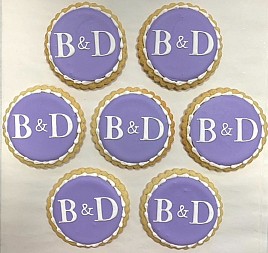 scalloped edge Initials cookies