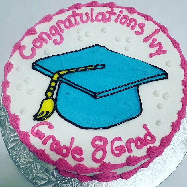 Grad Hat cake 1
